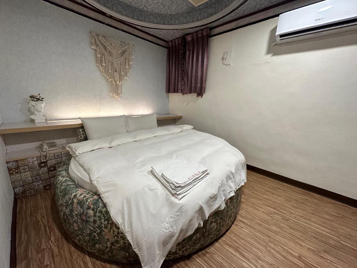 Ming Ren Hotspring Hotel Jiaoxi Exterior foto